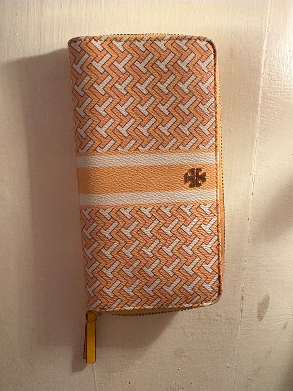 Tory Burch Yellow and Cream Woven Zip Wallet